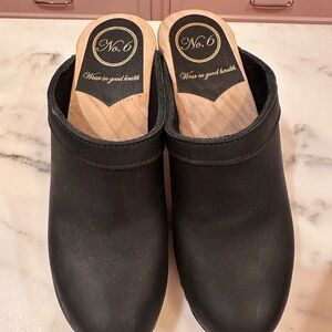 No. 6 Classic Black Leather Mules